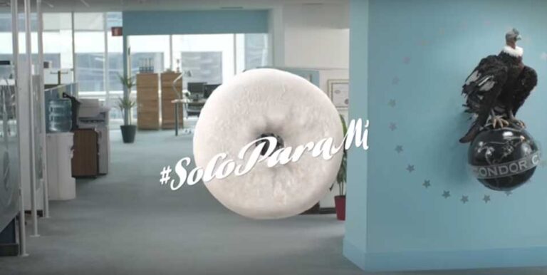 McCann Colombia invita a “no invitar” en su nueva campaña para Bimbo