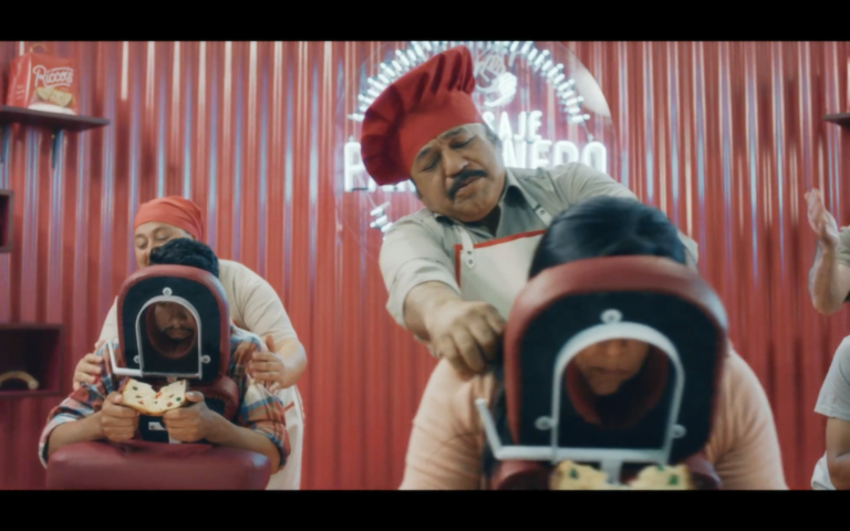 “El Masaje Panetonero”, la solución al estrés de fin de año en Perú