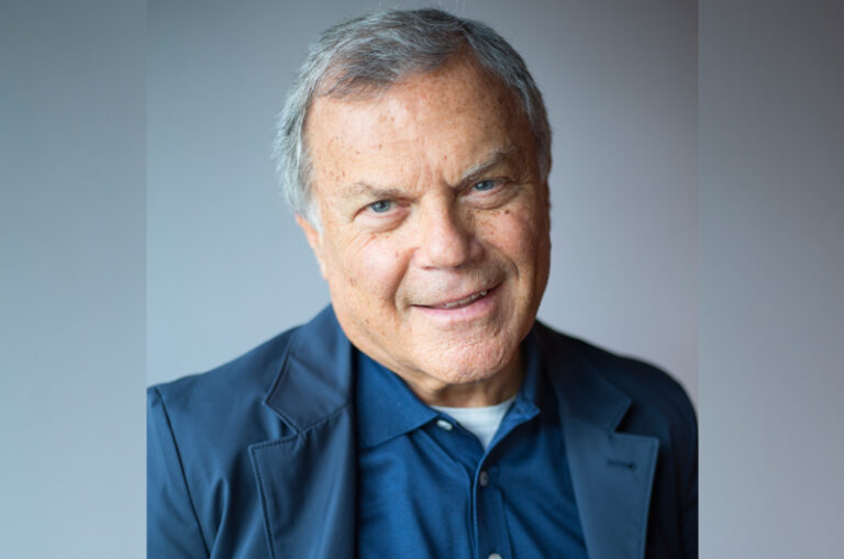 Sir Martin Sorrell, en Adweek Latam: “Hoy, es clave moverse a la velocidad de la luz”