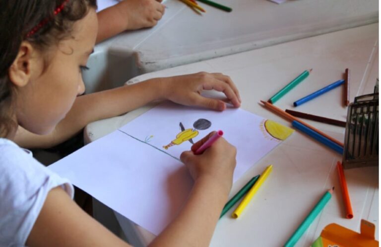 BIC se compromete con la educación