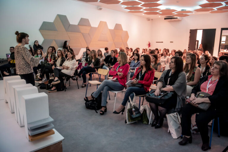 La MMA realizó el primer encuentro Mujeres Conectadas