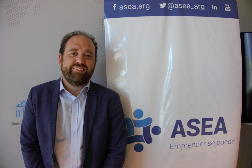 ¿Cuál es el impacto de la Ley de Emprendedores en las plataformas digitales?