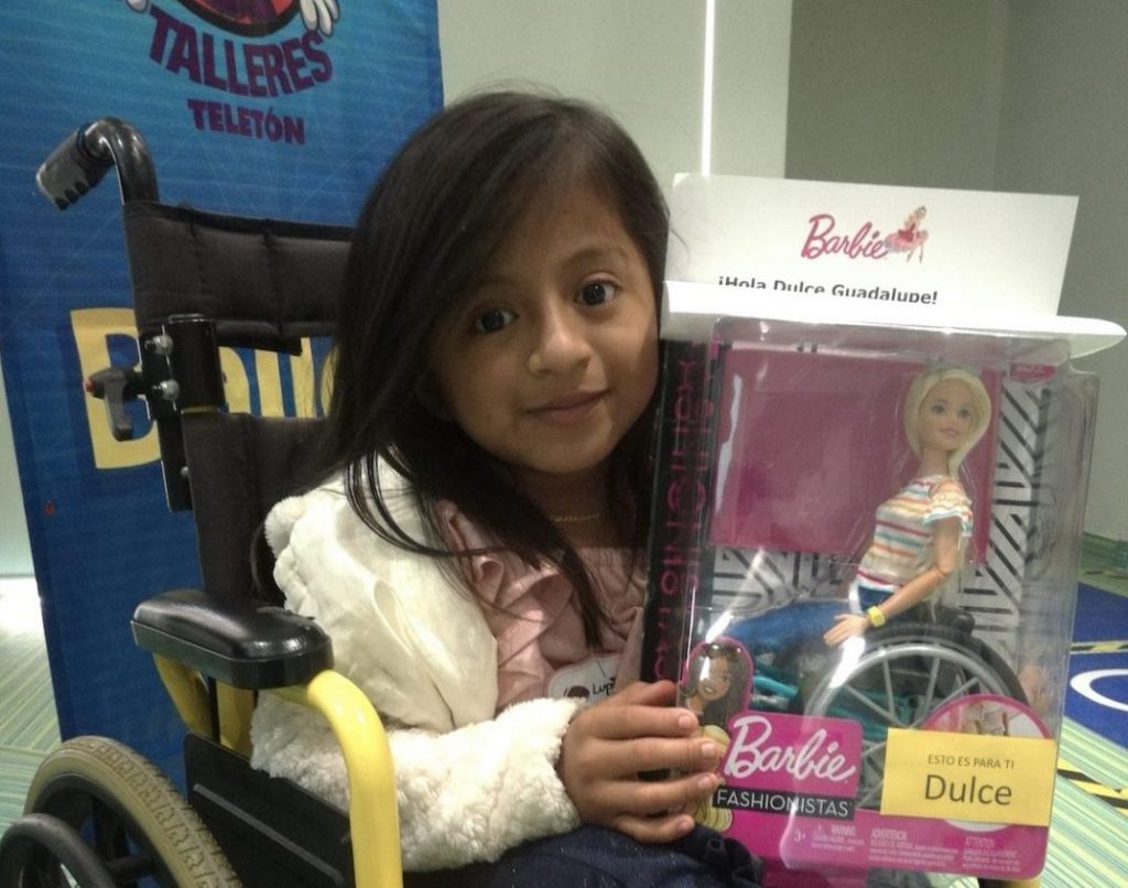 Barbie se une a Teletón en México para inspirar a más niñas a ser lo que quieran ser
