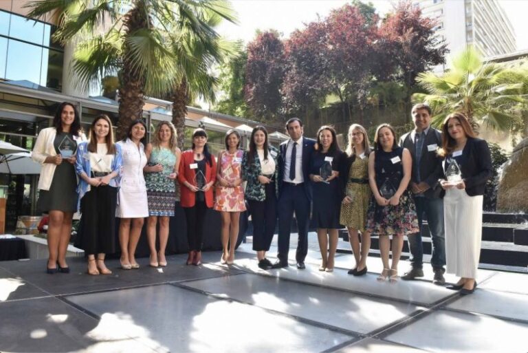 P&G participó en la ceremonia de clausura de Mentorías de AmCham