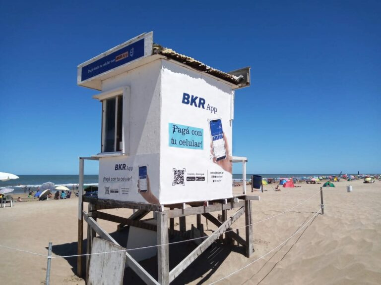 La fintech que pone los pies en la arena y será sponsor de guardavidas