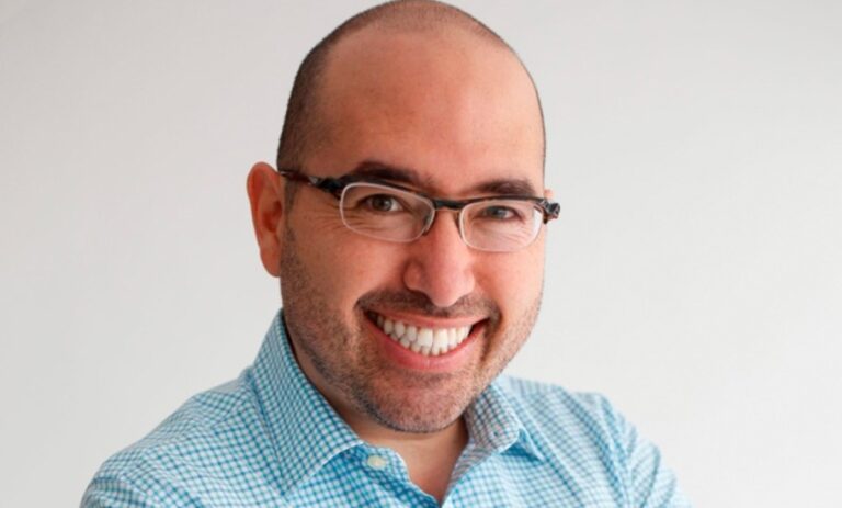 Flores Thomas de AVE en Adweek: “Se transformó el paradigma de la interrupción”