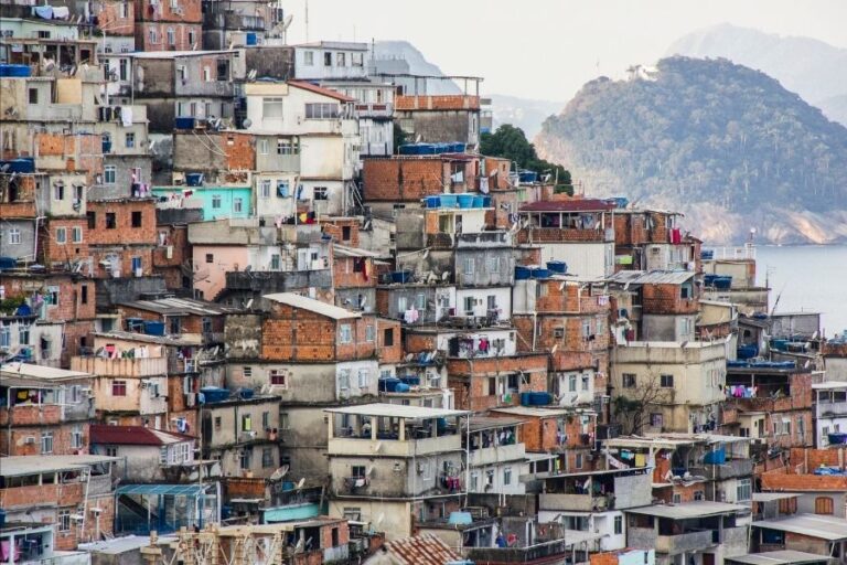 Un proyecto para detener el avance de la pandemia en las favelas, finalista en los PRWeek Global Awards 2021