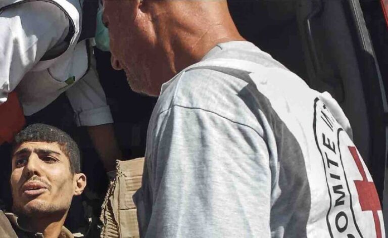 La impactante campaña gráfica chilena por los 158 Años de la Cruz Roja