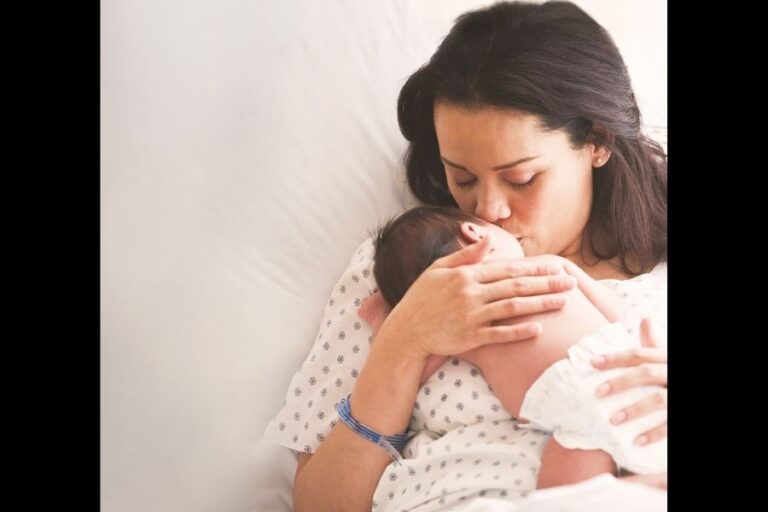 Kimberly-Clark y UNICEF demuestran la importancia del contacto piel a piel para bebés prematuros