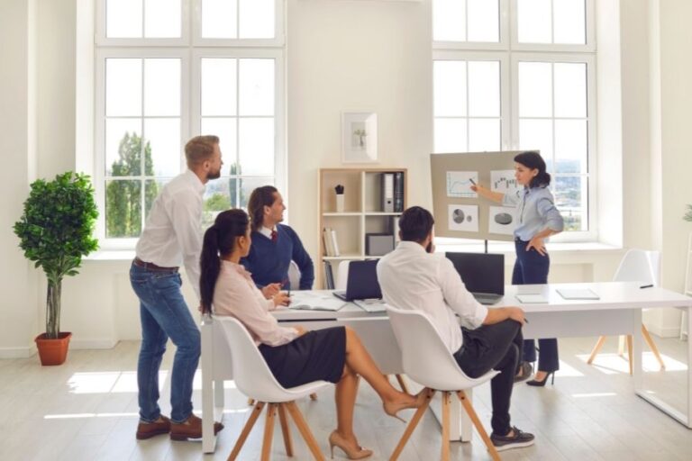 Hora clave: es el momento para que los líderes reactiven las conexiones en su entorno laboral