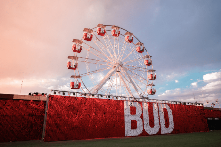 Lollapalooza 2022: más de 57.000 fanáticos vibraron en el Beer Garden de Budweiser