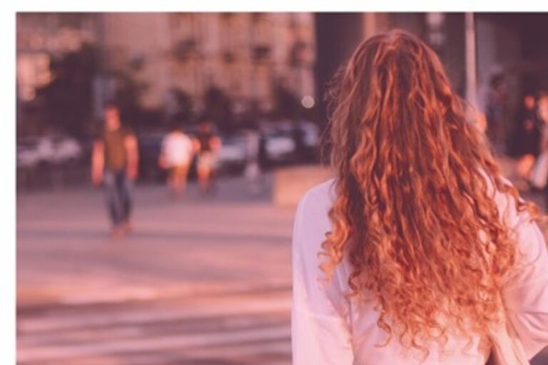 Argentina: Plusbelle recorre calles e historias de vida para presentar su nueva línea de productos