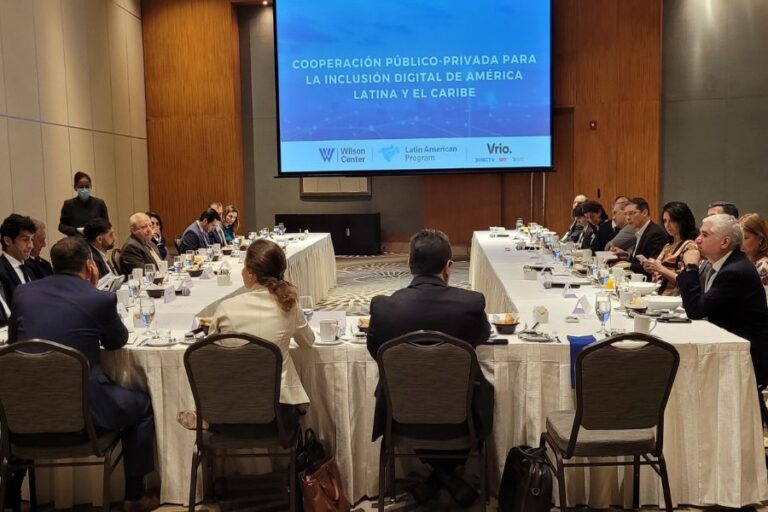 La iniciativa del BID para impulsar la reducción de la brecha digital en la región
